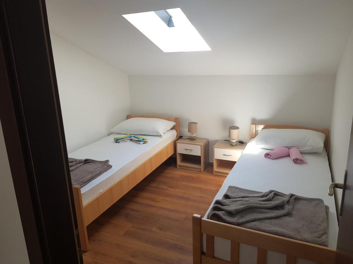 Apartman Ravlic Malinska Luaran gambar